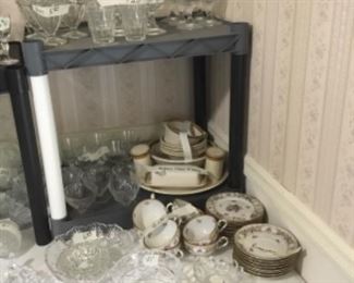 Set of dishes - more glass items