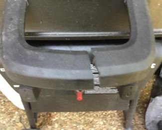 CharGrill - handle cracked 