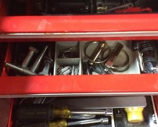SNAP ON TOOL CAB, TOOL BOX, HAND TOOLS, SOCKETS, RATCHETS, KLEIN, CRAFTSMAN, 