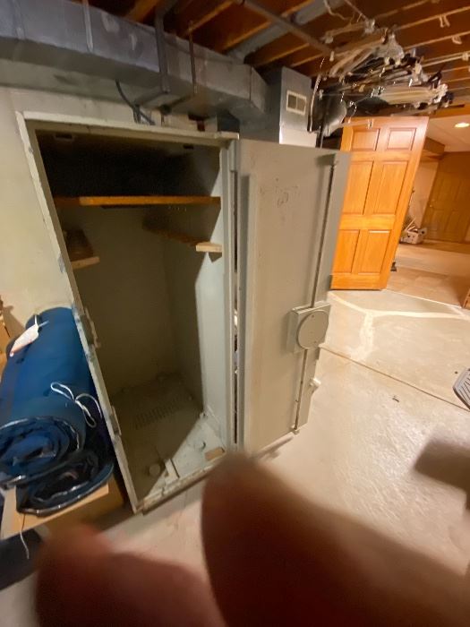 Gun safe in basement. Basement not open to shoppers , tell seller you are interested in safe