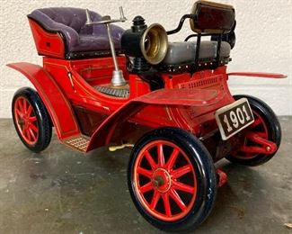 Vintage 1901 Model Tin Toy