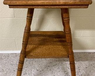 Vintage Oak Spindle Leg Accent Table