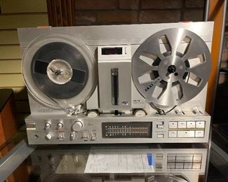Reel to reel 