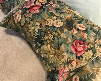 Floral Queen Bedding