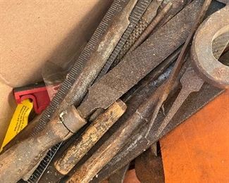 Various vintage tools 