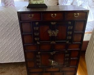 Korean style chest