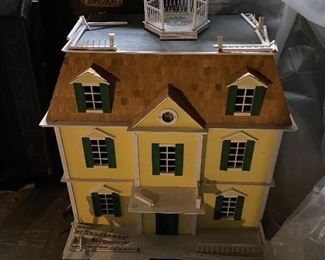 Awesome dollhouse with tons of accessories