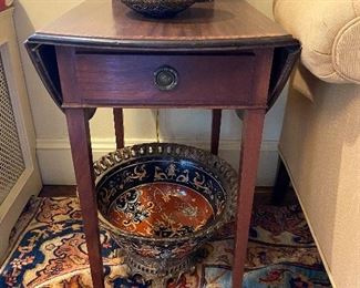 Antique drop leaf side table with one drawer.