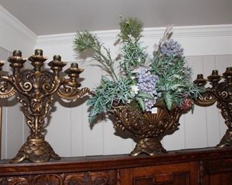 NICE BRASS CANDLESTICKS SET