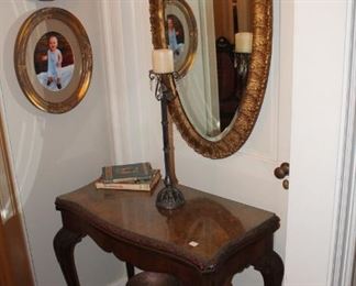 OVAL MIRROR AND CARD TABLE