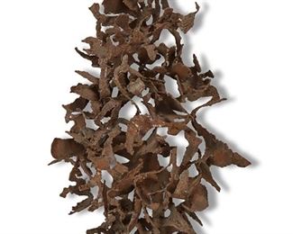 1147
A Brutalist-Style Wall Sculpture
20th Century
Unsigned
Possibly by Sascha Brastoff, the wall sculpture in a free-form Brutalist style
26" H x 16" W x 7" D
Estimate: $300 - $500