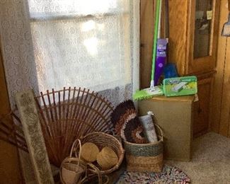 Vintage Clothes Hamper Baskets Swifter Throw Rugs