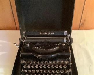 Vintage Remington Typewriter