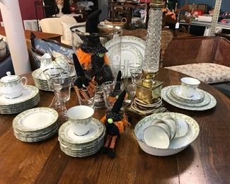 Another set of beautiufl china - Noritake