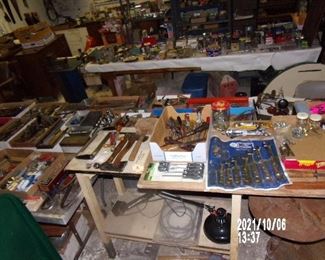HUGE AMOUNT OF HAND TOOLS