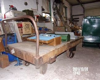 MANY INDUSTRIAL CARTS