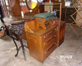 COMMODE AND SMALL STOOL