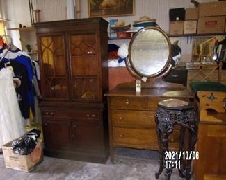 MAHOGANY CHINA CABINET-OAK DRESSER WITH ROUND MIRROR