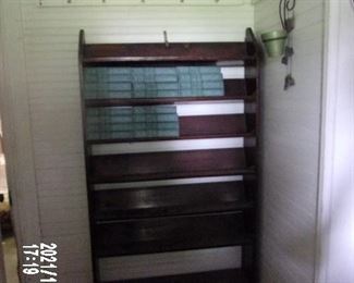 BOOKCASE 