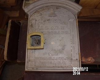 ANTIQUE IRON TELEGRAPH FIRE ALARM BOX UTICA  F,A,TEL.CO.UTICA NY.