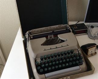 Vintage Typewriter 