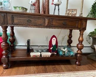 Hekman Console Table
61” L. X. 21” D x 33 H