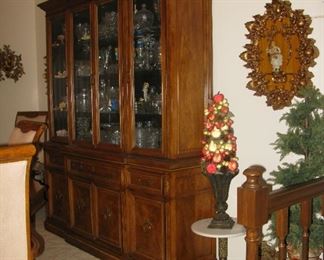 DINING ROOM CHINA CABINET                                         
         BUY IT NOW $ 379.00