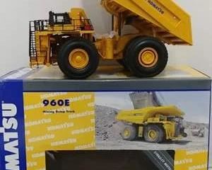 First Gear #50-3138 960E Mining Dump Truck * Komat'su 1:50