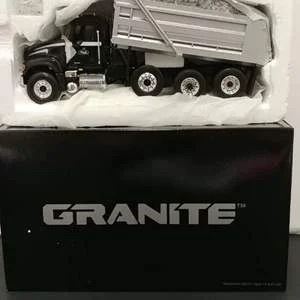 Mack Granite First Gear #19-2972 Dump Truck