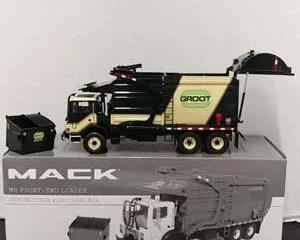 First Gear 19-3120 Mack Refuse MR Front-End Loader / Trash Bin 1:34