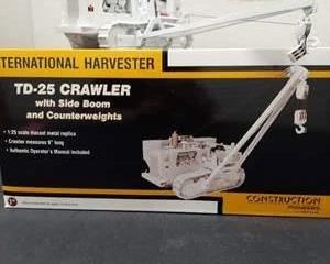 International Harvester TD-25 Crawler with Side Boom and Counterweights 1:25 Scale