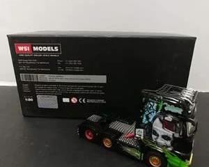 WSI Showtruck Series #05-0042 MB Actros MP4 Giga Space 6x2 Twin Steer 1:50