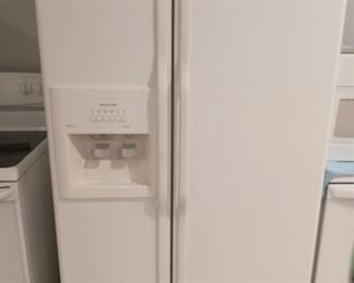 Refridgerator