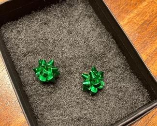 Green bow studs $10