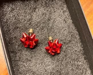 Red bow studs $10