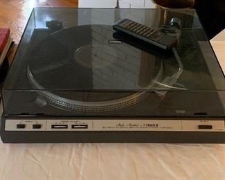 Fisher turntable 