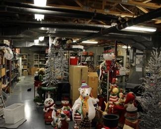 CHRISTMAS  AND OTHER HOLIDAYS "WAREHOUSE"