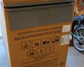 BRAND NEW WASHING MACHINE IN BOX PURCHASED FEB 2021 FOR $999.