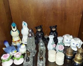 Lots of salt and pepper shakwrs