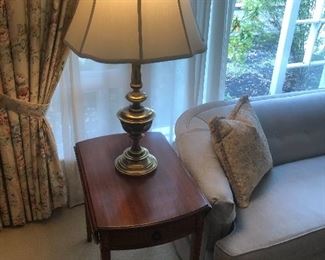 Pair of lamps and tables