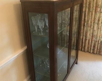 Display cabinet 