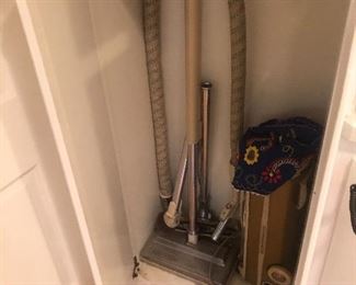 Way cool retro vacuum