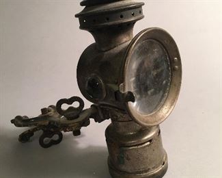 The Neverout Insulated Kerosene Safety Lamp 