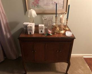 A beautifully refinished Antique piece...great lines, excellent condition and wonderful storage piece that will work great in a Kitchen, Great Room, Living Room or Bedroom...you choose!