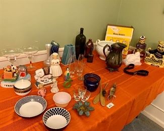 Fun things, some old and some new!

Do you have a Kansas fan in your life?  These Jim Beam collectible bottles will be a nice add to their “sports cave”