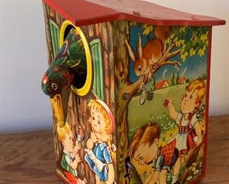 Tin Birdhouse Wind-Up Toy