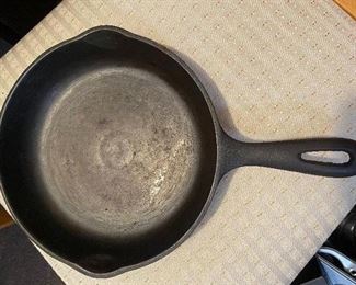 Wagner Ware 8" Skillet 