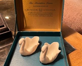 Lenox miniature swans