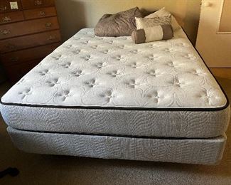Full mattress, boxspring and frame