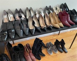 Designer Shoes Woman's Size 8